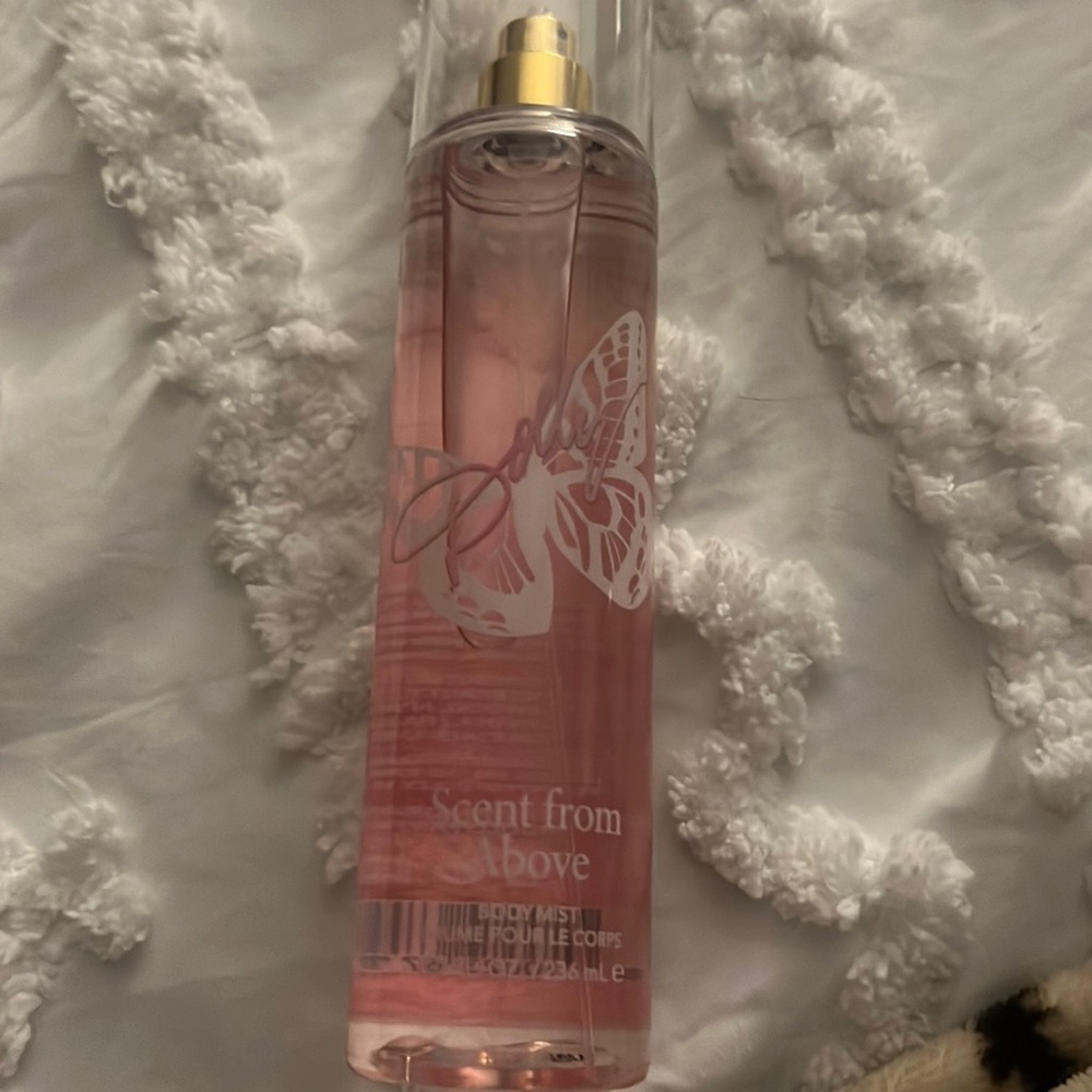Dolly Parton perfume scent from above